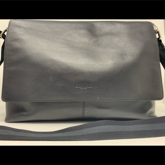Authentic black leather Coach messenger bag - Picture 1 of 3